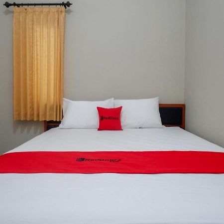 Hotel RedDoorz near Kampus UMP Purwokerto 2 Sumbang Zewnętrze zdjęcie
