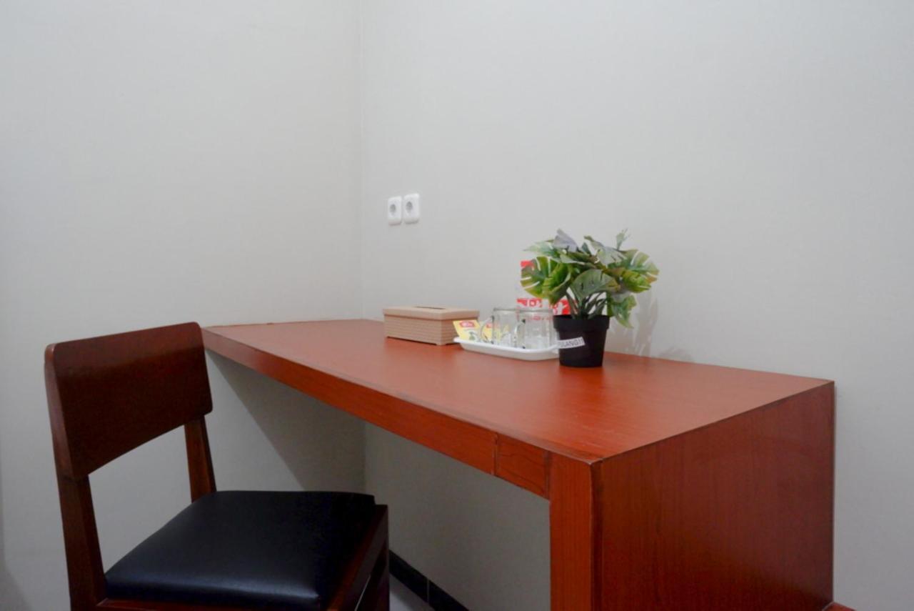 Hotel RedDoorz near Kampus UMP Purwokerto 2 Sumbang Zewnętrze zdjęcie