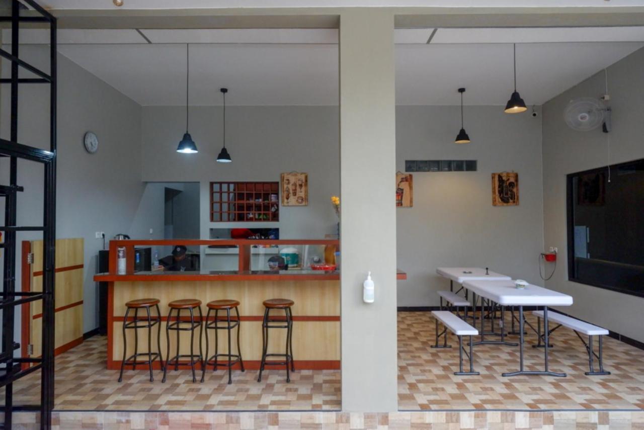 Hotel RedDoorz near Kampus UMP Purwokerto 2 Sumbang Zewnętrze zdjęcie