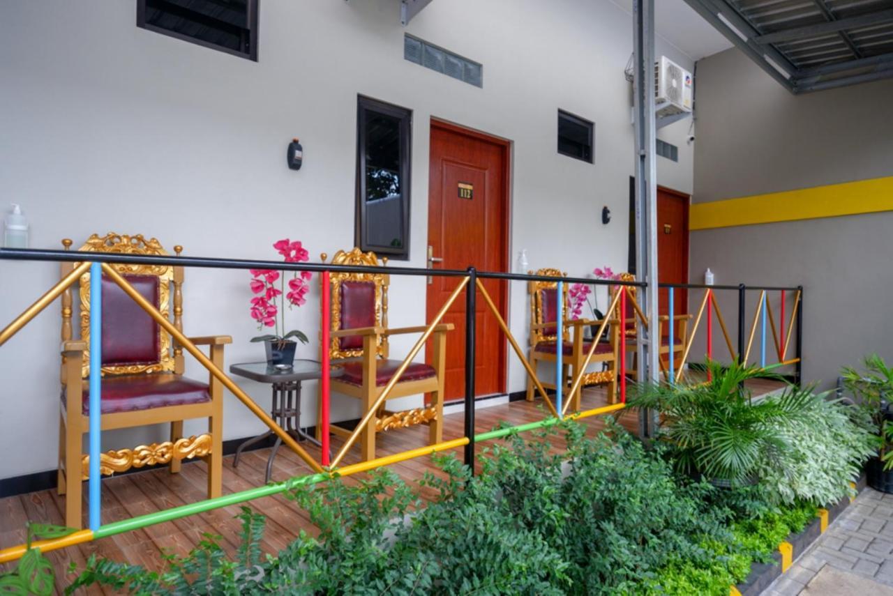 Hotel RedDoorz near Kampus UMP Purwokerto 2 Sumbang Zewnętrze zdjęcie