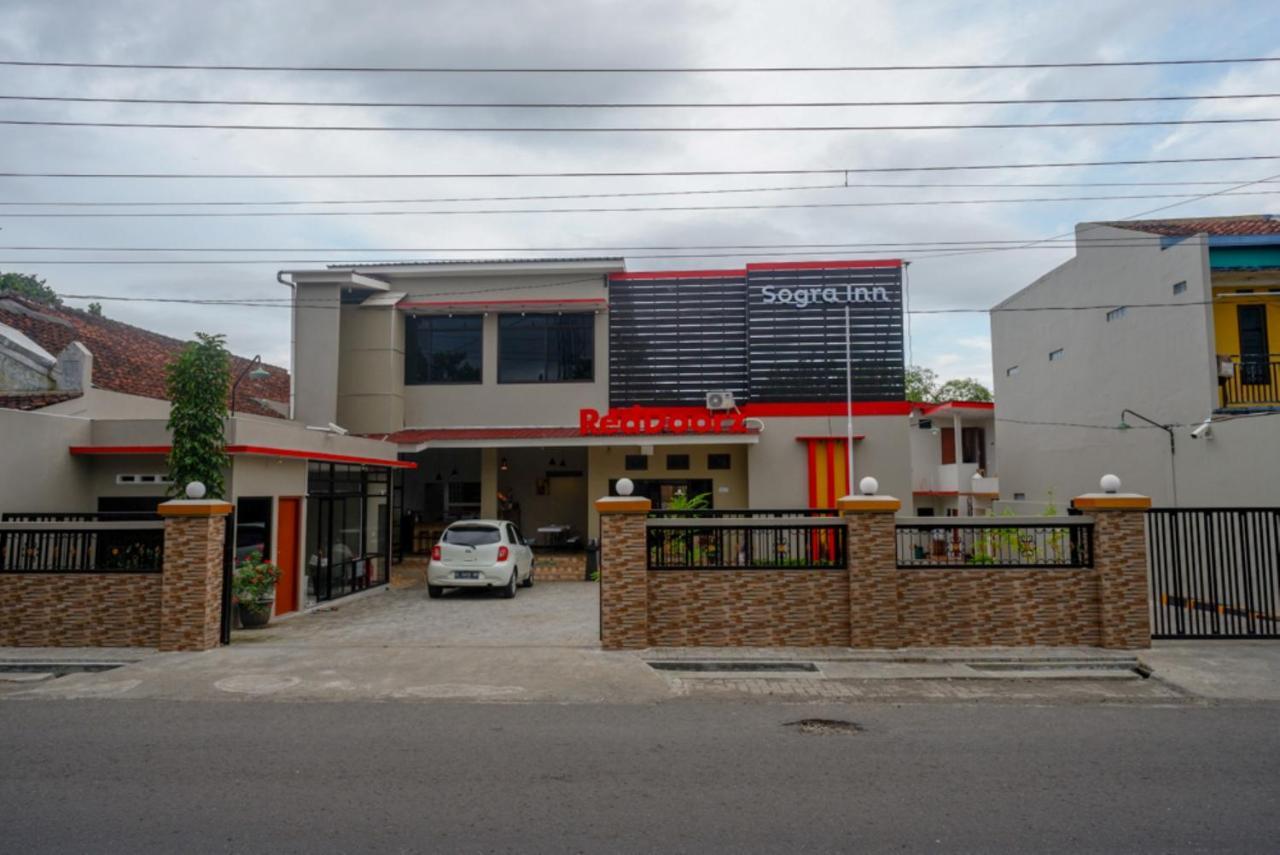 Hotel RedDoorz near Kampus UMP Purwokerto 2 Sumbang Zewnętrze zdjęcie
