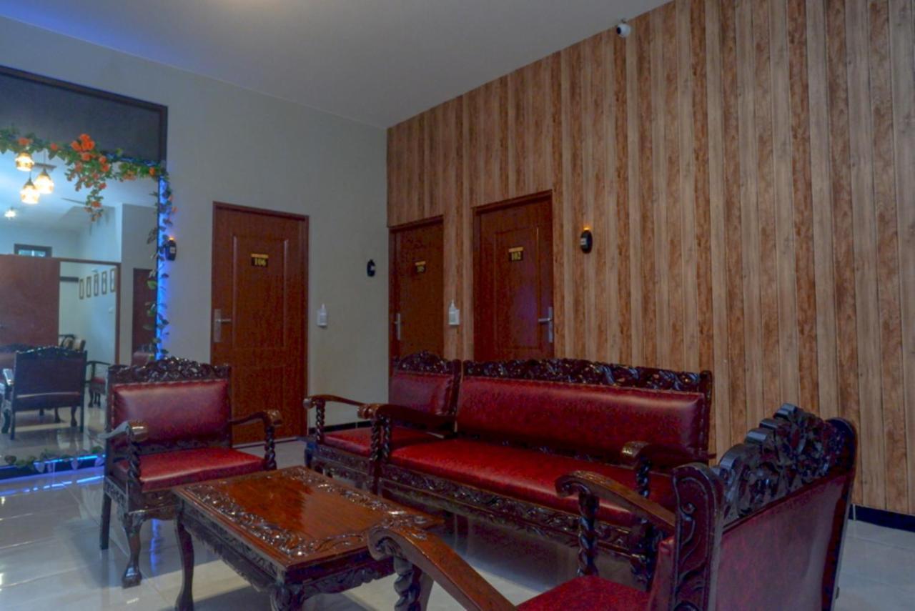 Hotel RedDoorz near Kampus UMP Purwokerto 2 Sumbang Zewnętrze zdjęcie