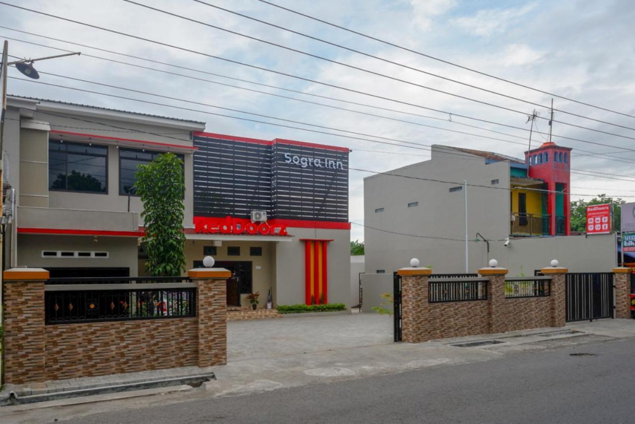 Hotel RedDoorz near Kampus UMP Purwokerto 2 Sumbang Zewnętrze zdjęcie
